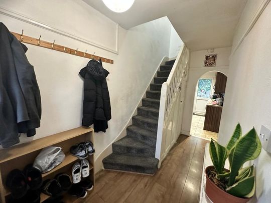 3 bedroom terraced house to rent - Photo 1