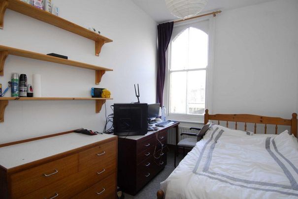 2 bedroom house share to rent - Photo 1