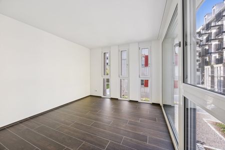 ERSTVERMIETUNG: Moderne Split-Level-Wohnung mit Charme in Zürich-Oerlikon - Foto 2