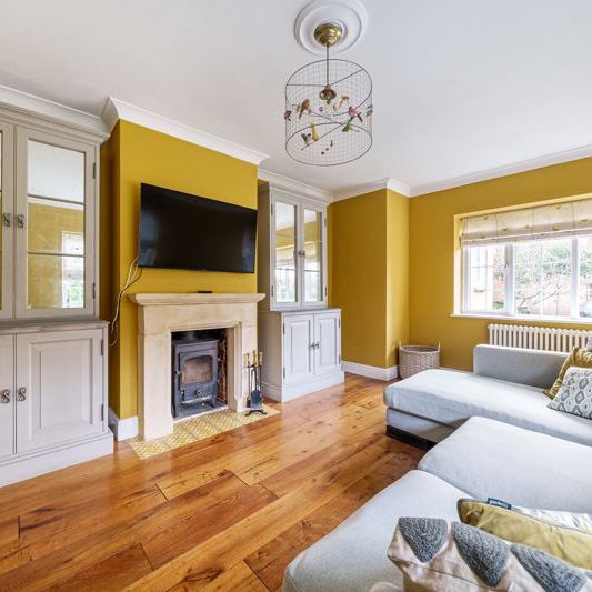 Haslemere Road Brook, Godalming - 4 bedrooms Property for lettings - Seymours - Photo 1