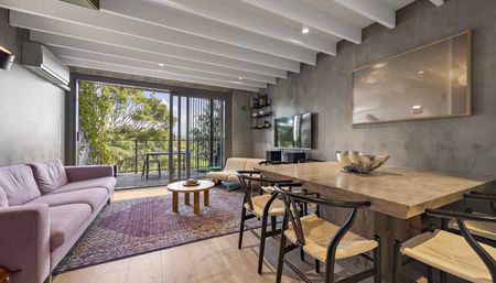 Urban Sanctuary - Photo 3