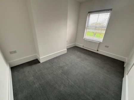 Spencer Road, Rushden - Photo 3