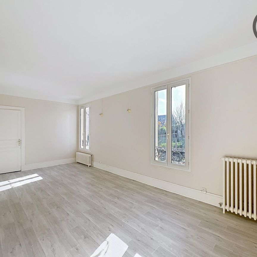 Location Appartement 5 pièces 70m² LE MEE SUR SEINE 77350 - Photo 1