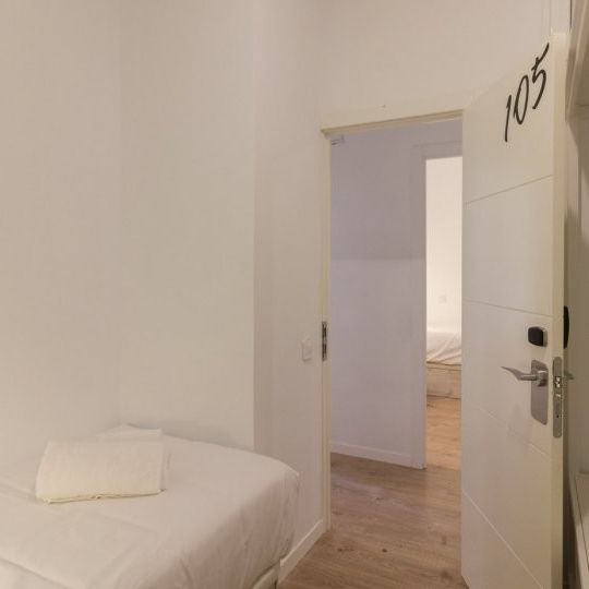 barcelona, Catalonia 08002 - Photo 1