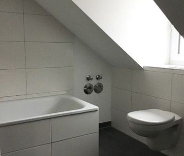 Erstbezug: neu ausgebaute 2-Zimmer Dachgeschosswohnung - Photo 6