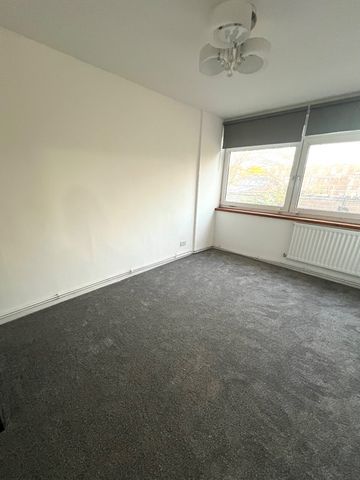 3 Bed Terraced House, Mcausland House, E3 - Photo 4