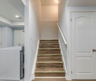 For Lease - 2163 Westmount Drive, Oakville, Ontario - Photo 2