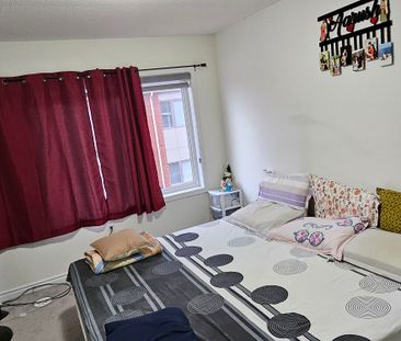 For Lease - 240 Lagerfeld Drive Unit# 15, Brampton, Ontario - Photo 2