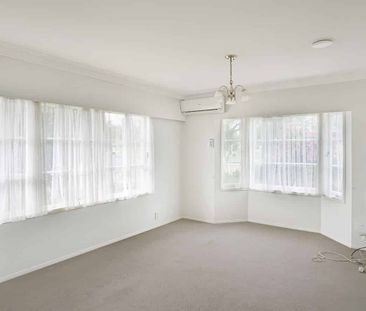 Fresh, Bright & Perfectly Located - Photo 1