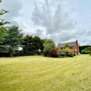 Woodfield House, North Muskham, Newark, NG23 6HT, Property for rent - Photo 2