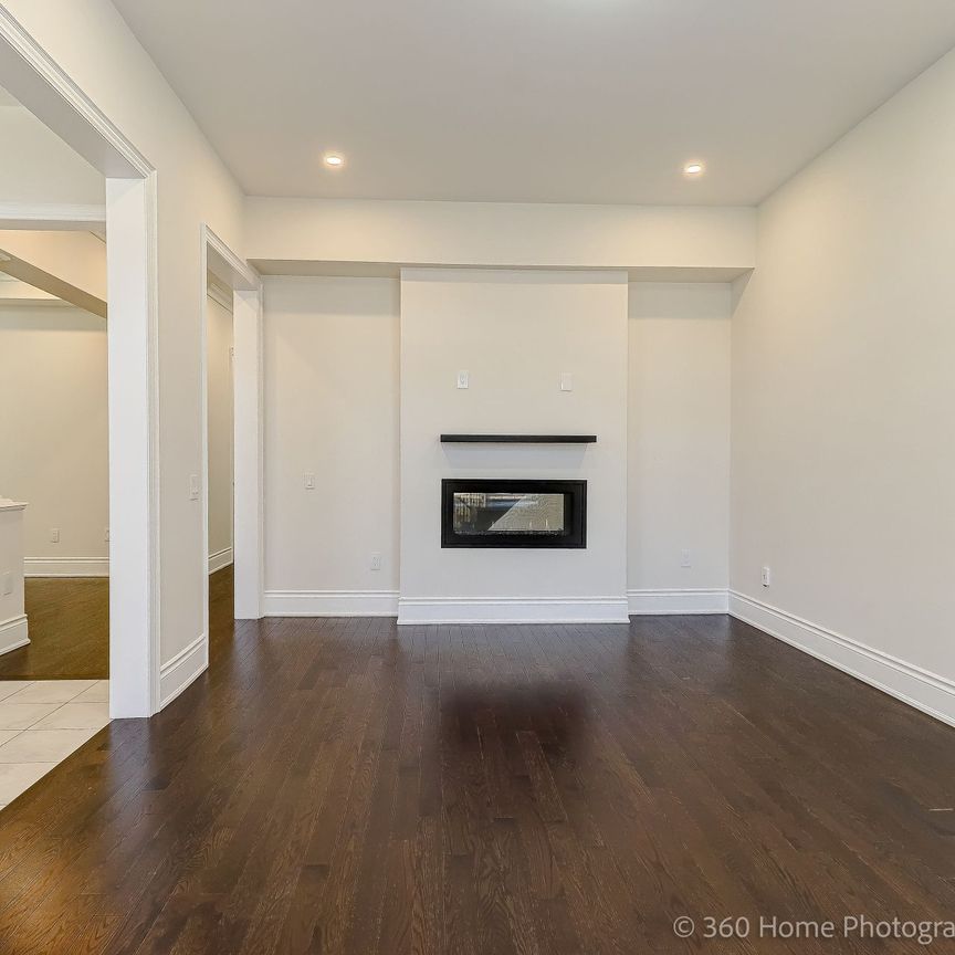 For Lease - 9 Greywacke Street, Richmond Hill, Ontario - Photo 1