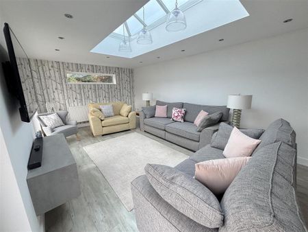 4 bedroom house to rent - Photo 4