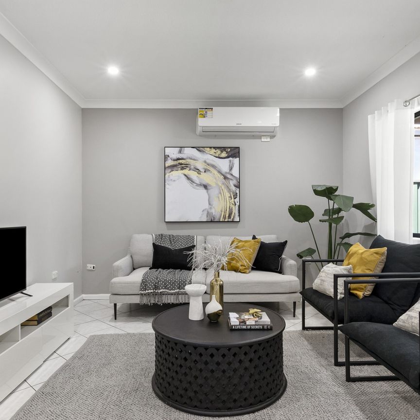 Great for Entertaining, Walk to Station - Photo 1