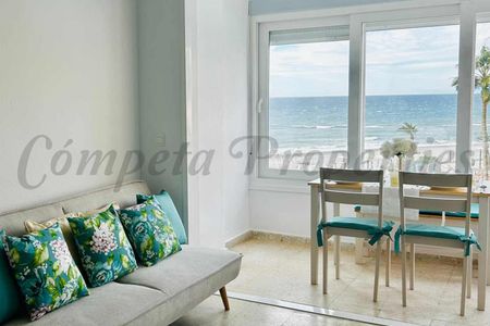 Apartment in Torrox-Costa, Front line of beach - Photo 5