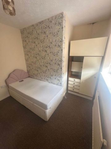 1 bedroom terraced house to rent - Photo 2