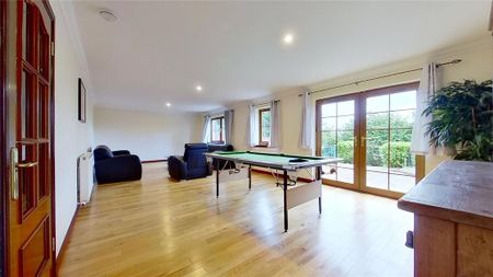 5 bedroom detached house to rent - Photo 2