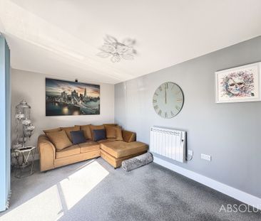2 bed apartment to rent in Babbacombe Road, Ocean View, TQ1 - Photo 1