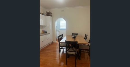 Newly renovated spacious 2 bedroom home - Photo 3