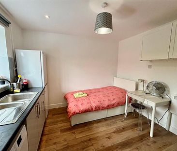 1 bedroom property to rent - Photo 5