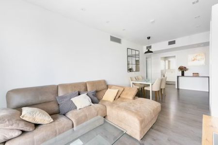 Plaça dEuropa, L'Hospitalet de Llobregat, Catalonia 08902 - Photo 2