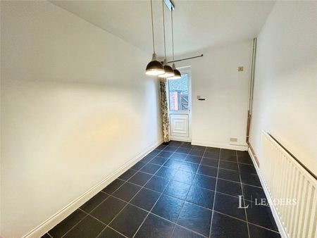 3 bedroom house to rent Greenham, Bretton, Peterborough, Cambridgeshire, PE3 - Photo 3