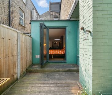 Studio Flat, Kingsland Road, E8 - Photo 2