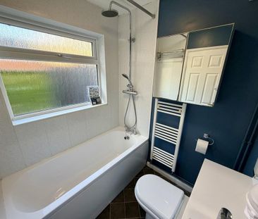 3 bedroom terraced house to rent - Photo 5