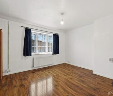 2 bedroom end of terrace house to rent - Photo 1