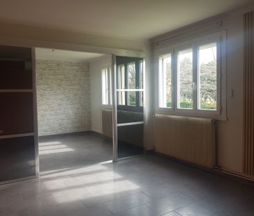 Location Appartement 4 pièces 67m² NIMES 30000 - Photo 1