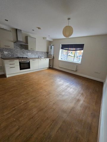 1 bedroom semi-detached house to rent - Photo 2