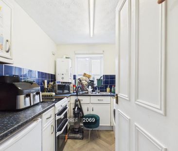 2 bedroom apartment to rent - Photo 5