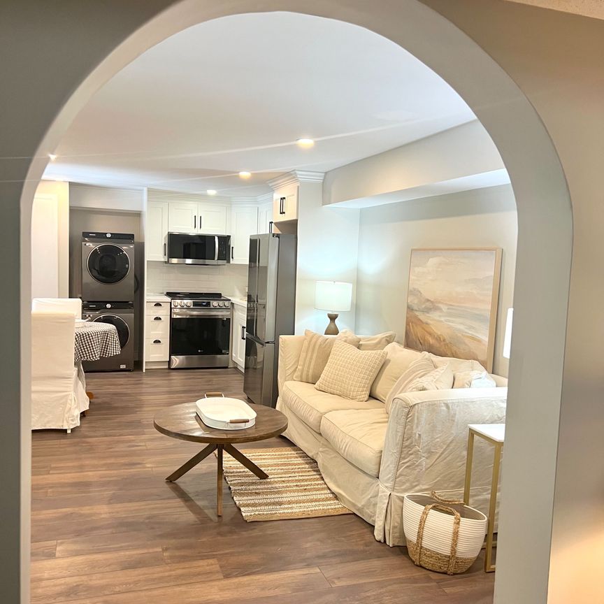 For Lease - 964 Albertson Crescent Unit# Lower Level, Mississauga, Ontario - Photo 1