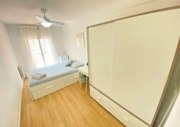 Calle de Sierra Carbonera, Madrid, Community of Madrid 28053