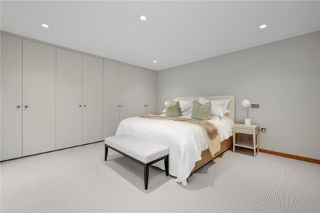 4 bedroom detached house to rent - Photo 5