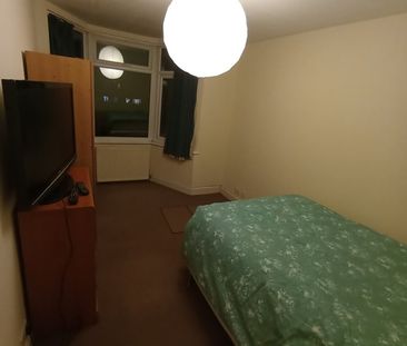 Room in a Shared House, Elmcroft Crescent, NW11 - Photo 2