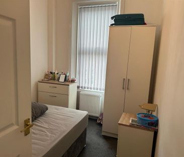 3 bedroom property to rent - Photo 3