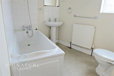 1 bedroom house to rent - Photo 2