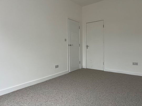 3 Bed Maisonette, Crown Street, RG1 - Photo 1