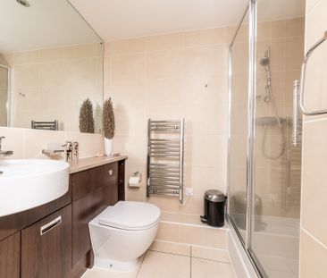 3 bedroom apartment to rent - Photo 6