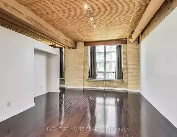 Stunning Loft In The Heart Of King-West | 781 King Street West, Toronto - Photo 1