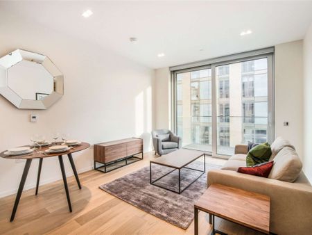 Smart one bedroom flat with balcony in exclusive development - Photo 4