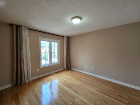 For Lease - 53 Littleriver Court, Vaughan, Ontario - Photo 3