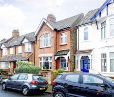 Nimrod Road, London, SW16 - Photo 2