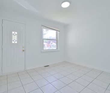 For Lease - 20 East Drive, Toronto, Ontario - Photo 5