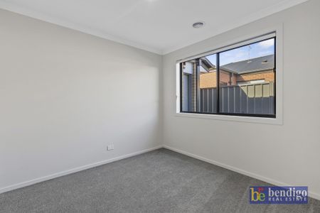 Modern Family Living in Huntly - Photo 4