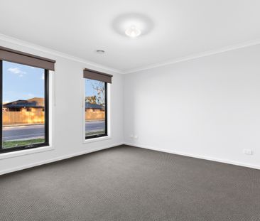 3 Iceberg Road, Beaconsfield VIC 3807 - House For Rent | Domain - Photo 4