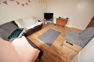 1 bedroom House Share in Hessle Place HS, Leeds - Photo 5