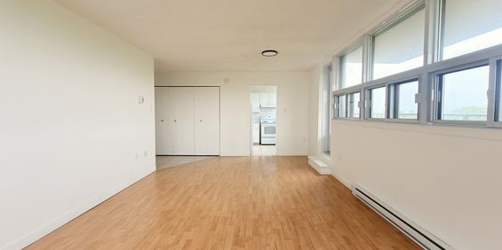 4 1/2 Tout Inclus Et Semi-Meublé à Ste-F - Photo 3