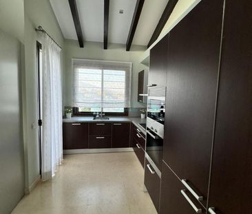 Penthouse for rent in El Paraiso, Estepona - Photo 6
