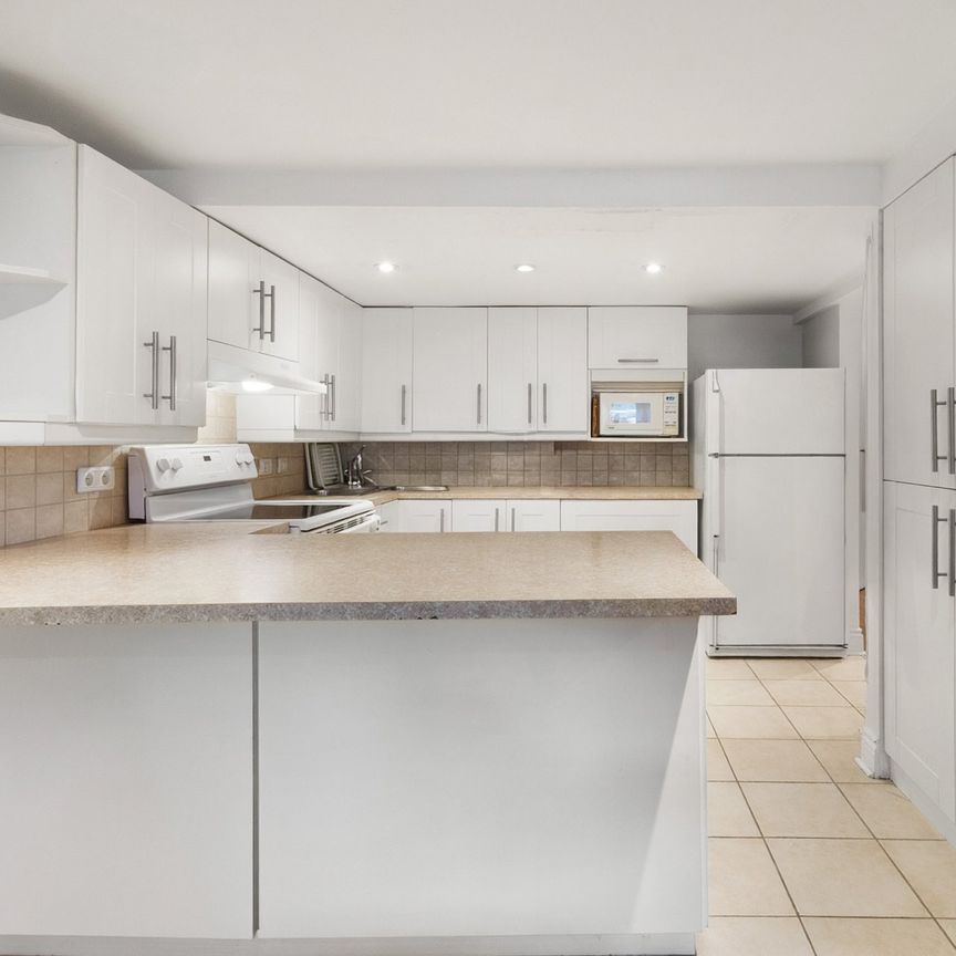 9803A Rue Jeannette - Photo 1